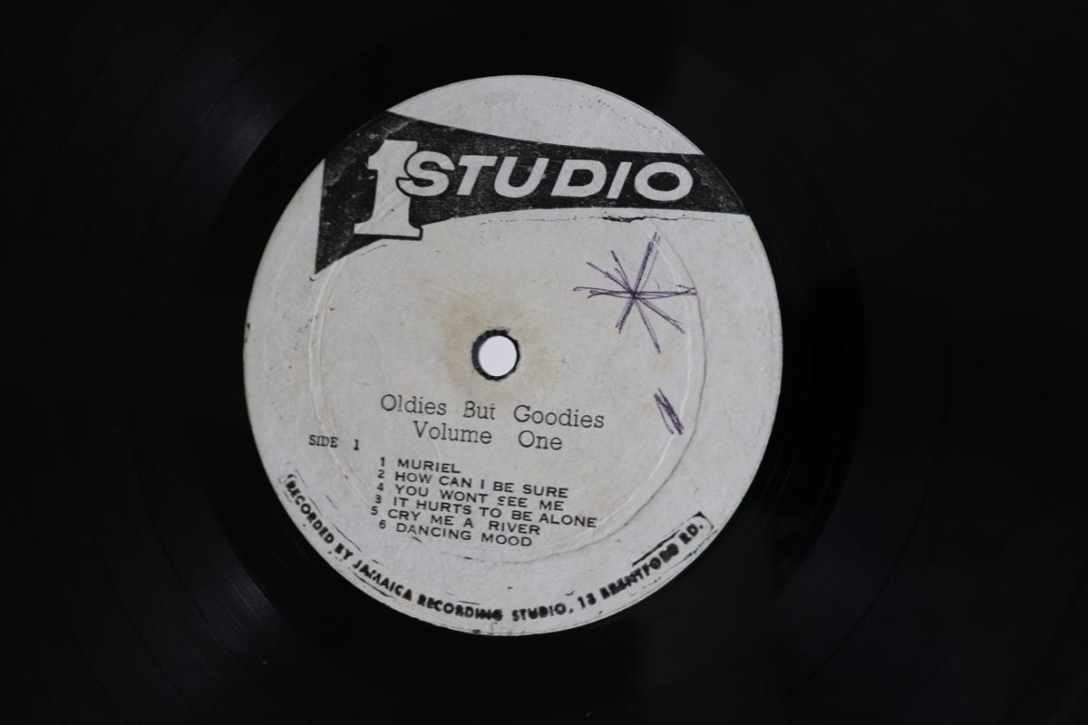 

LP Record VARIOUS - Oldies But Goodies Vol. 1 FCD7208 STUDIO ONE Jamaica Reggae, Ska & Dub Used