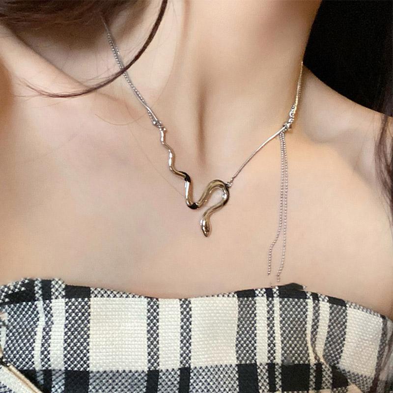 Snake Pendant Double-layered Chain Necklace For Women Couple Trendy Personality Hip Hop Simple Birthday Jewelry Gifts CDN
