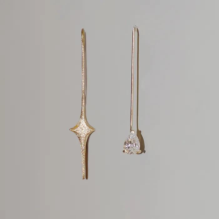 Daisy earrings_unbalance type
