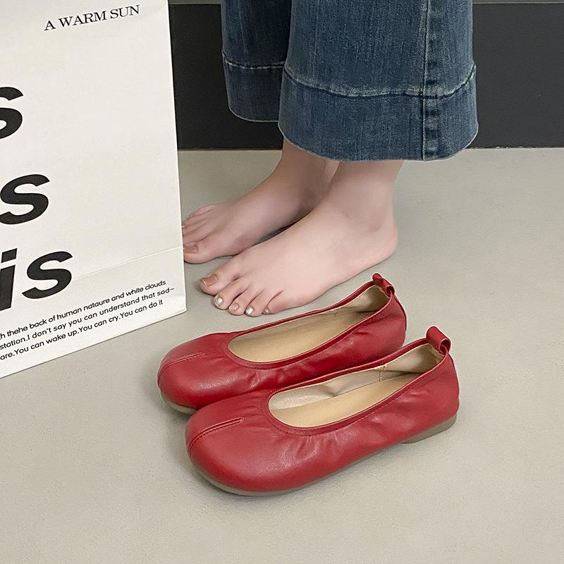

Single shoes women s shoes spring and summer new soft sole soft surface round head shallow mouth one pedal Doudou ladyshoes 40 красный