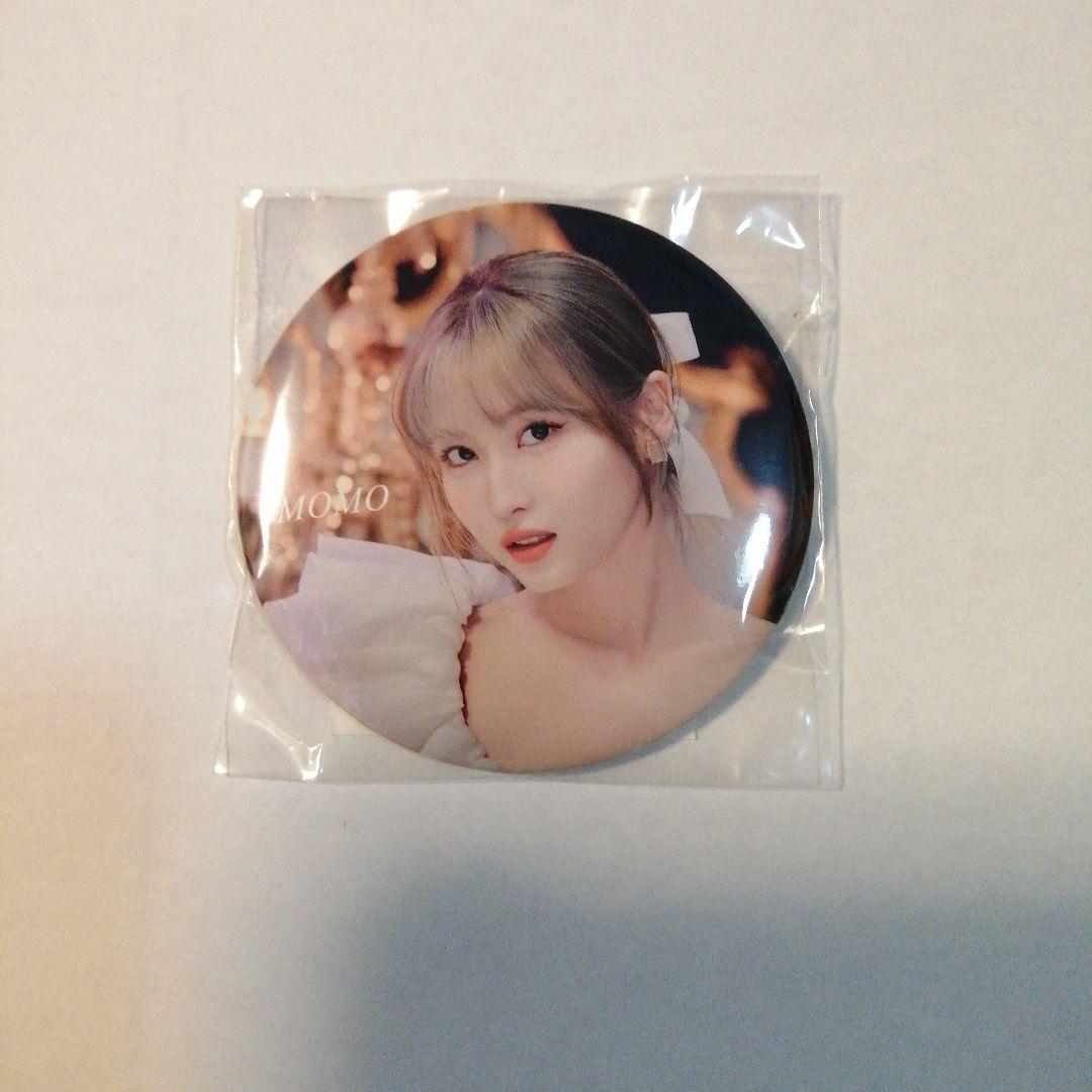 

[Б/У] TWICE значок-кнопка в форме пончика Момо