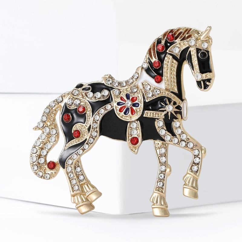 Elegant Cartoon Horse Brooch With Enamel Finish And Sparkling Rhinestones Lapel Pin For Casual Or Formal Outfits