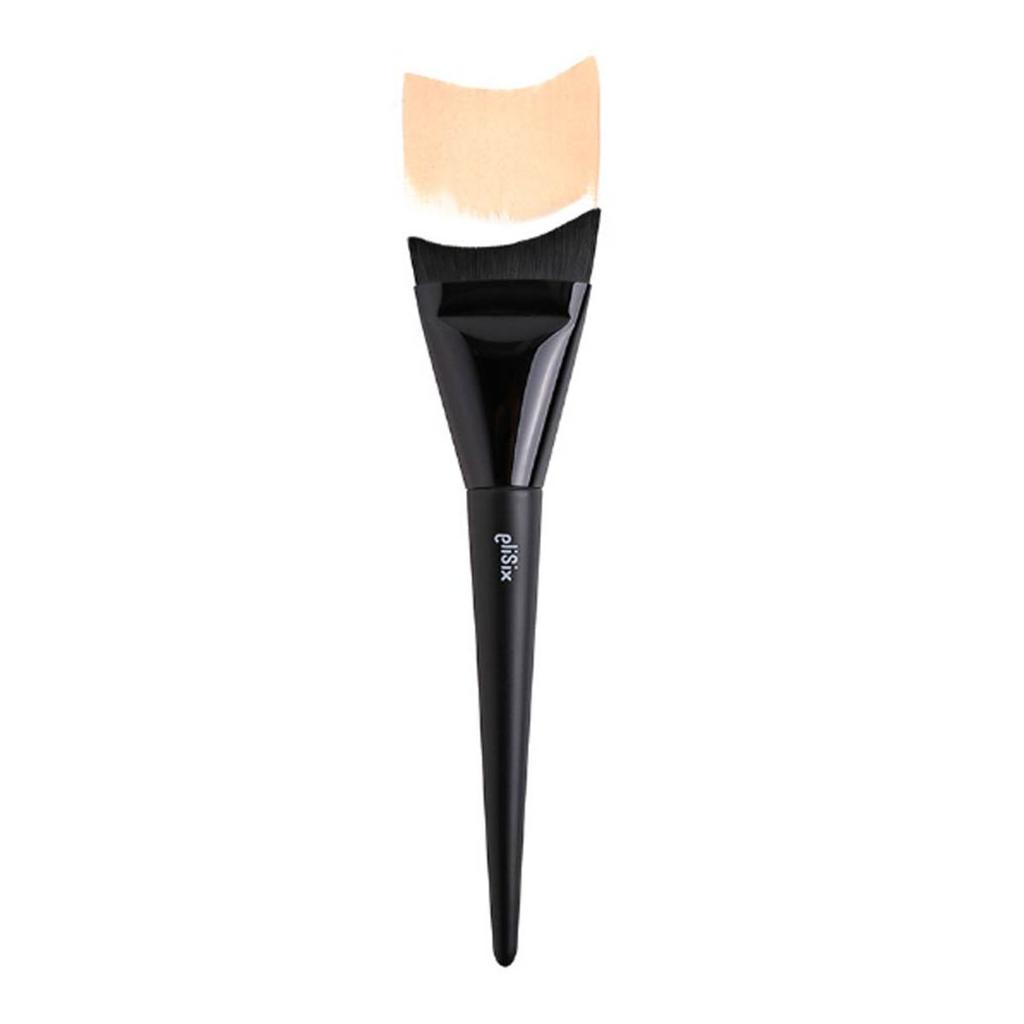 Matte foundation brush