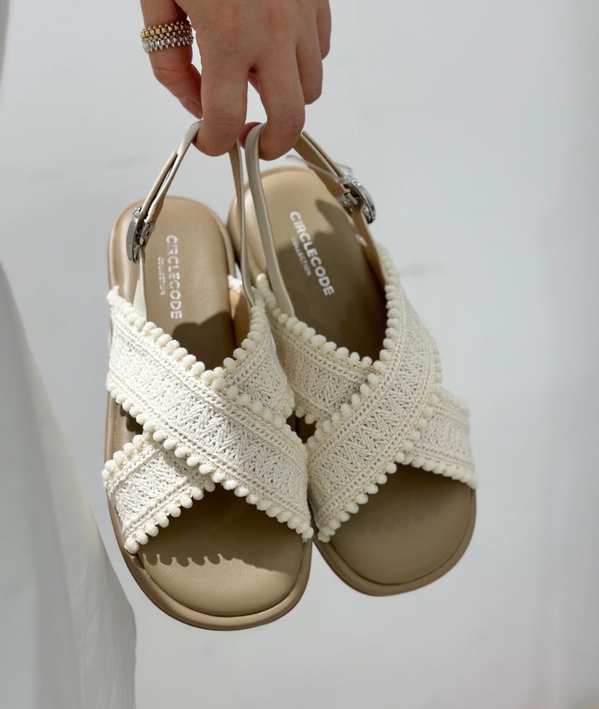 Open-toed Roman shoes women's 2025 new summer versatile soft-soled flat-soled thin cross-strap non-slip beach sandals women