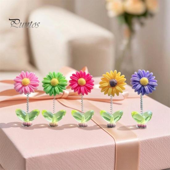 Small Car Dashboard Figurine Spring Wobbly Flower Ornament, Shaking Head Sunflower Interior Decor, Cute Decorations for Rearview Mirror And