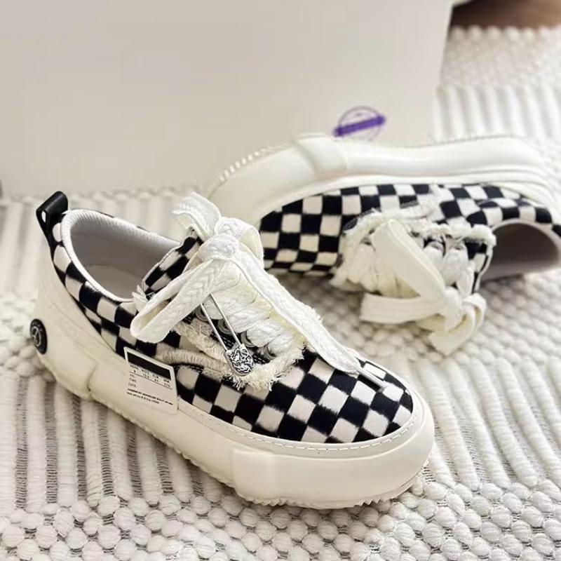 2025 New Black White Checkerboard Canvas Shoes Platform Thick Sole Lift Insoles Sport Casual Lovers Couple Unisex Sneakers