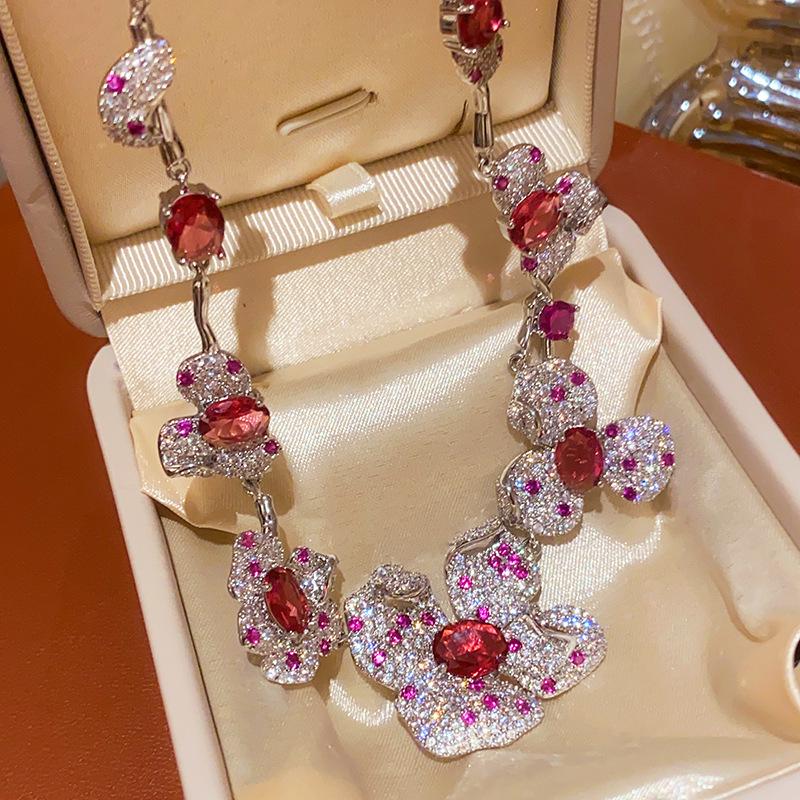 Elegant Zircon Geometric Flower Jewelry Set: Luxury Necklace & Stud Earrings