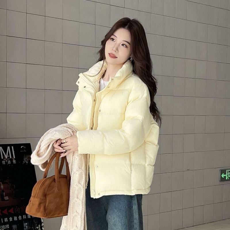Womens Short Puffer Jacket 2025 Winter Warm Thick Duck Down Coat With Detachable Hood Water Resistant Windproof