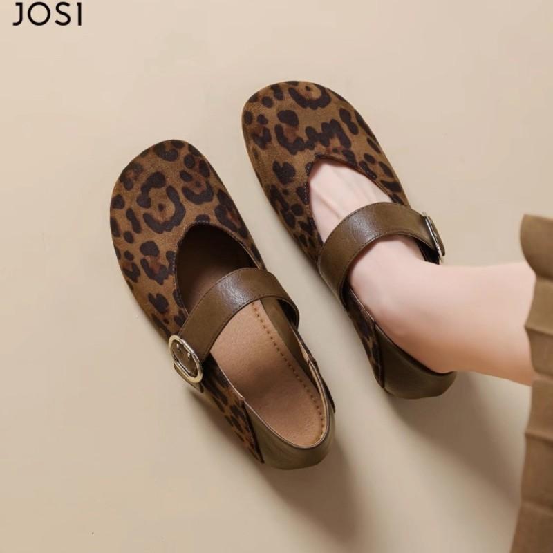 Retro Leopard Print Shoes Women's Autumn 2025 New Stylish, Light and Comfortable Flats Low Heel Casual Round Toe shoes