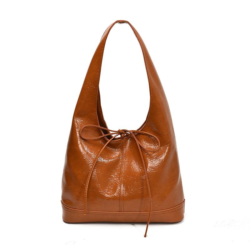 Underarm bag texture large capacity tote bag new spring and autumn tide shoulder bag fashion casual bag
