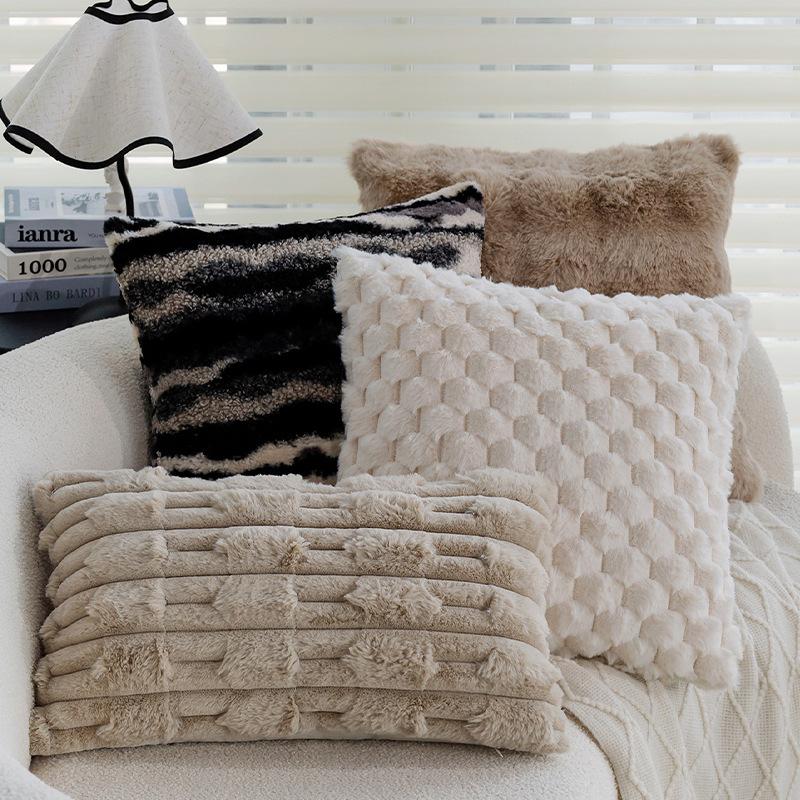 Winter Plush Pillow, Sofa Cushion, High-end B&B Hotel Pillow Case, Model Room Bay Window Pillow Case
