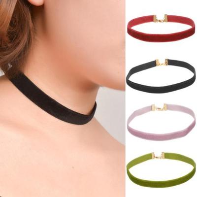 Collana Girocollo Gotica in Velluto Multicolore per Donne e Ragazze