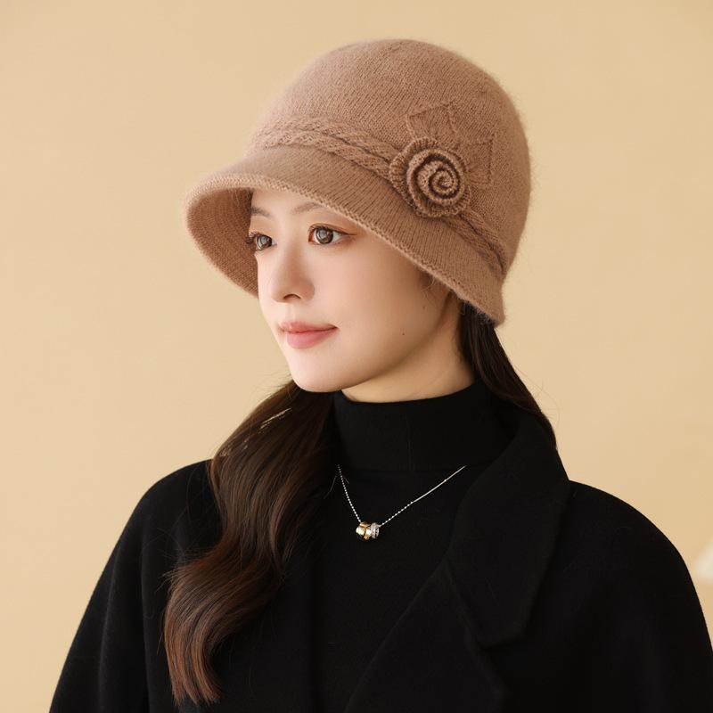 Middle Aged and Elderly Hats Autumn and Winter Three Dimensional Flower Wool Hats  Fashionable and Elegant Hats  New Style for Women