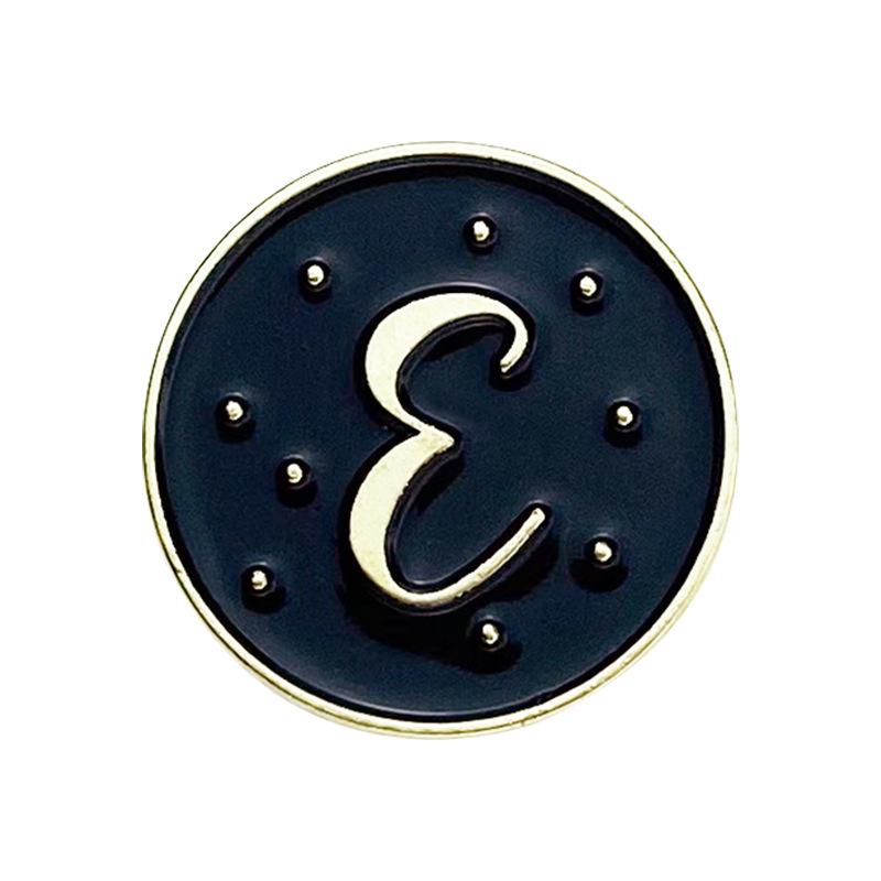 A-Z 26 Letters Initial Brooch Women English Alphabet Brooch Pin Round Badge Corsage Unisex Collar Jewelry Clothes Bag Decor Gift