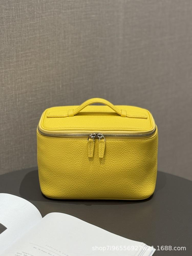 Large Capacity Leather Cosmetic Bag Portable Travel Makeup Case with Handle