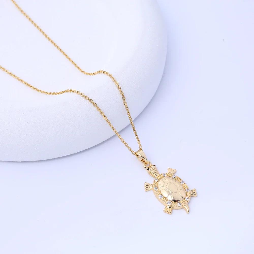 European and American cross-border new hot selling temperament niche turtle pendant necklace micro inlaid with zircon autumn and