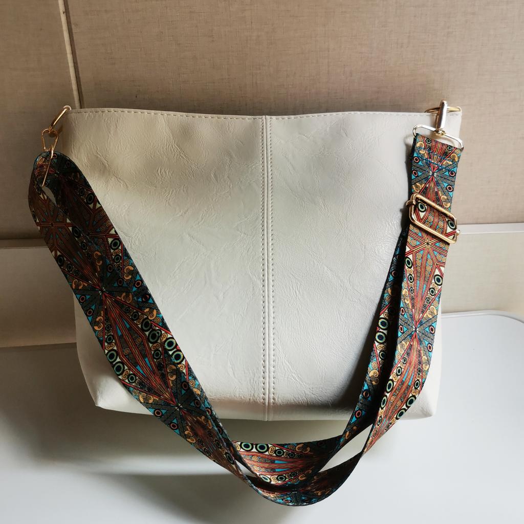 New fashionable women's handbag, ladies' hand-held shoulder bag, large capacity crossbody bag, geometric wide shoulder strap