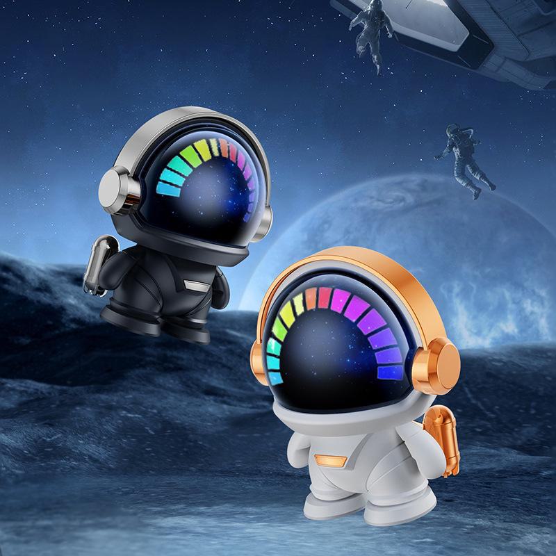 Astronaut Portable Wireless Bluetooth Speaker: Mini Creative Desktop Audio & Outdoor Subwoofer Gift
