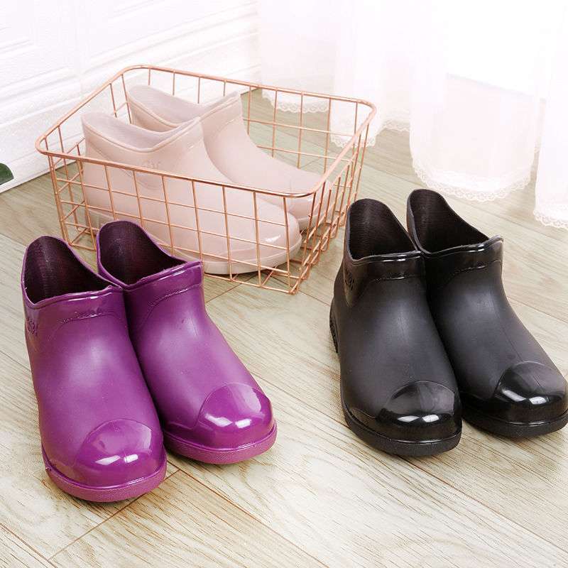 Rain shoes women's fashion wear non-slip water shoes adult students waterproof overshoes short women's rubber shoes medium rain boots