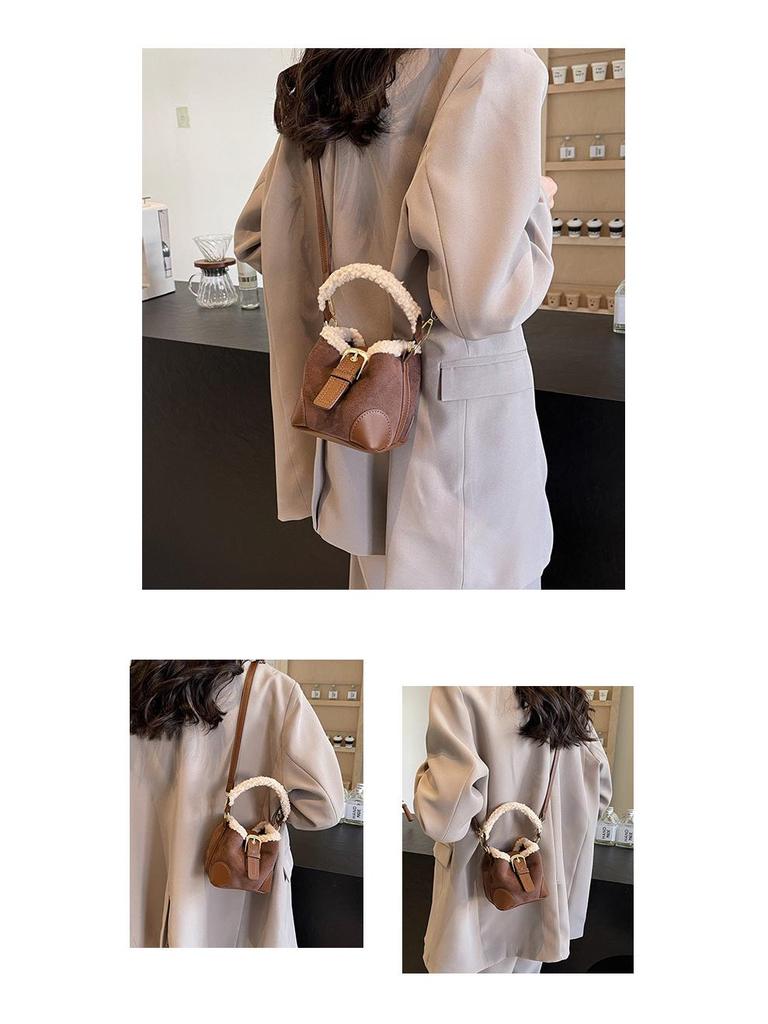 Y2K Retro Plush Crossbody Bucket Bag: Women's Mini Handbag with Frayed Edge, Versatile for Autumn and Winter