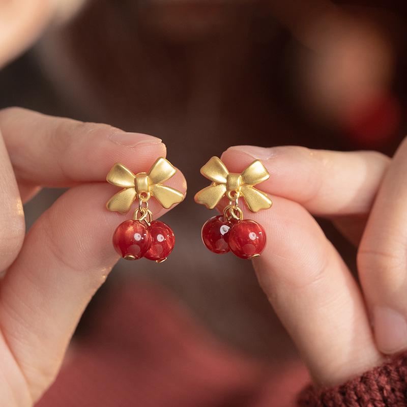 Retro Red Zirconia Pearl Flower Earrings - High-End Hong Kong Style Studs for Women