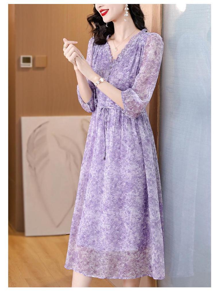 Elegant French V-Neck Floral Dress - Three-Quarter Sleeves, Unique Waist Design for Spring & Summer