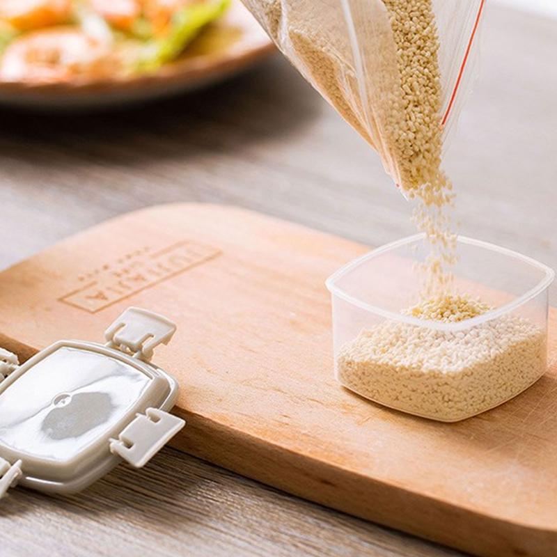 4pcs Seasoning Boxes For Home Use Transparent Sauce Extrusion Bottles Outdoor Barbecue Seasoning Bottles Kitchen Seasoning Cans