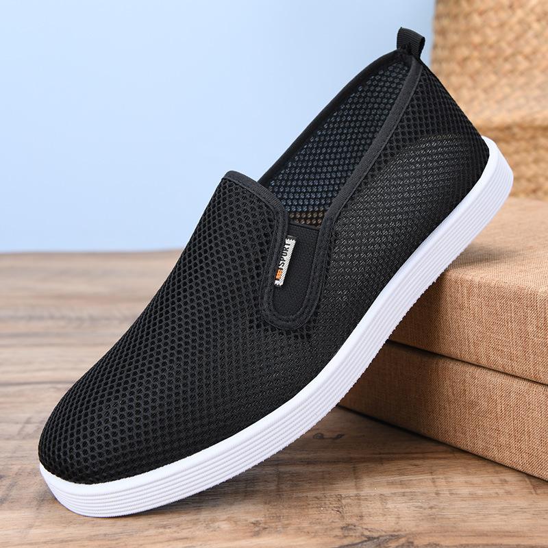 Fashion New Summer Classic Old Beijing Men's Casual Mesh Shoes Are Breathable Comfortable Non Slip and Multifunctional Lazy Shoes