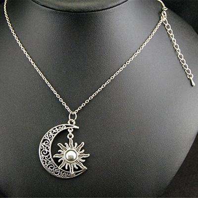 Náhrdelník Tvar Měsíce a Slunce Vintage Styl Slitina Unisex Módní Řetízkový Náhrdelník pro Dárky