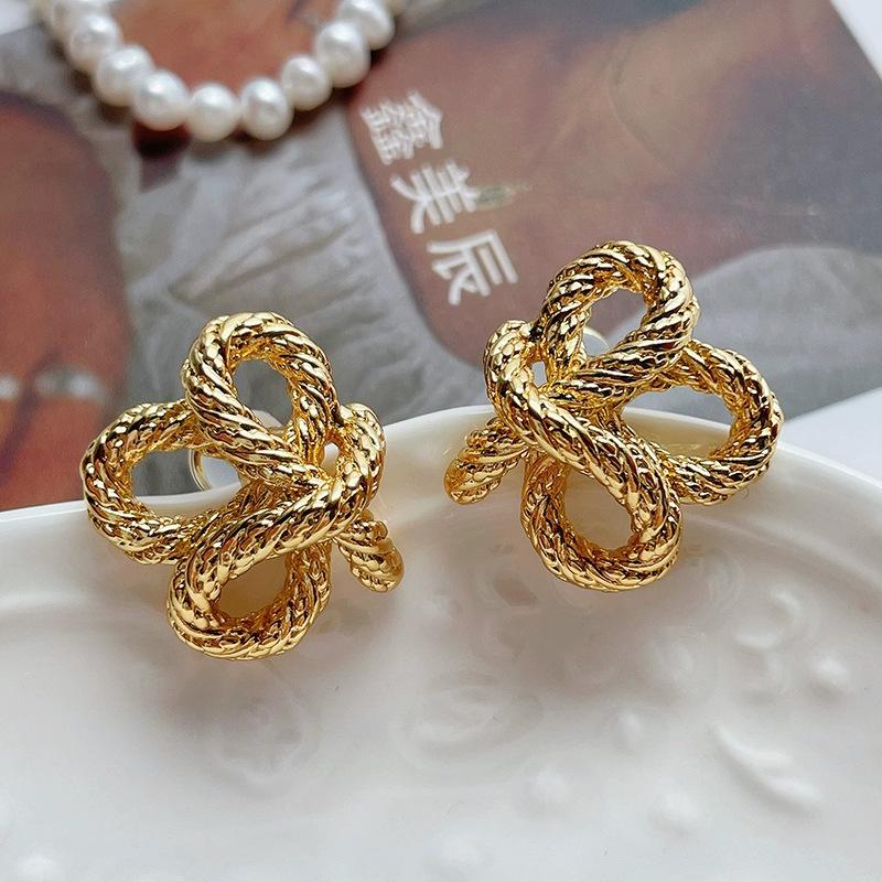 Retro Twisted Knot Earrings High-level Design Sense of A Unique Niche Temperament with Exaggerated Earrings Across The Border Ladies Jewelry