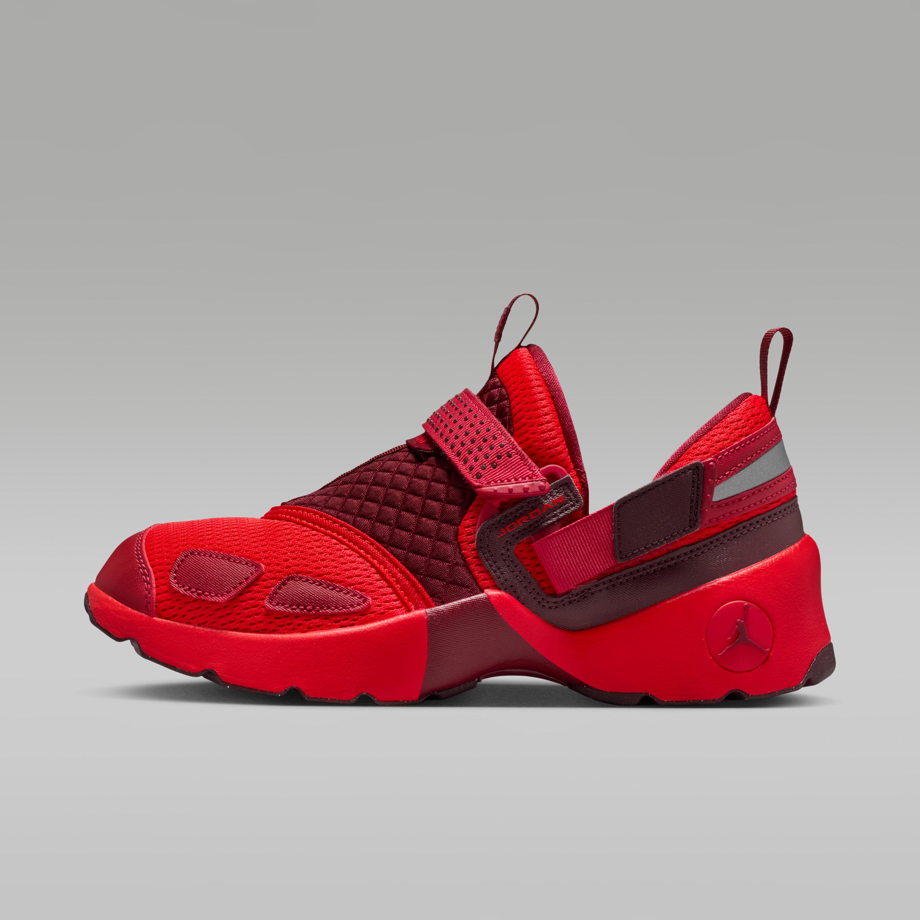 Jordan Trunner LX Chile Red (Women s) 37.5