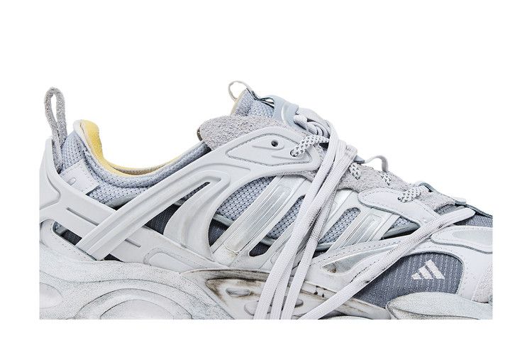 adidas XLG Runner Deluxe Gray
