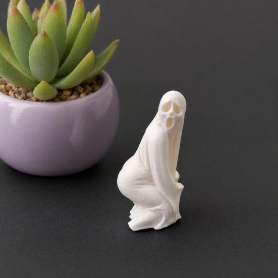 Halloween Ghost Figurine, Funny 3D Printed Scream Ghost Statue for Desk, Tabletop, Mantel, Shelf, Spooky Home Decor