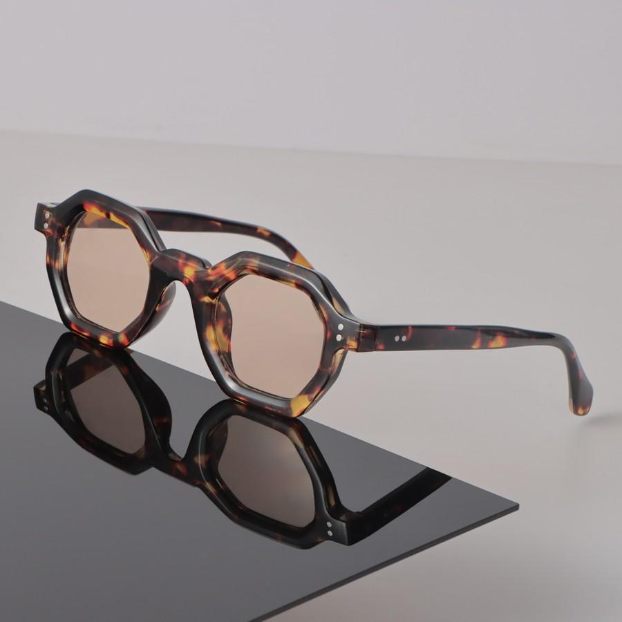 

Classic Fashion Sunglasses Women Menjingmian Other