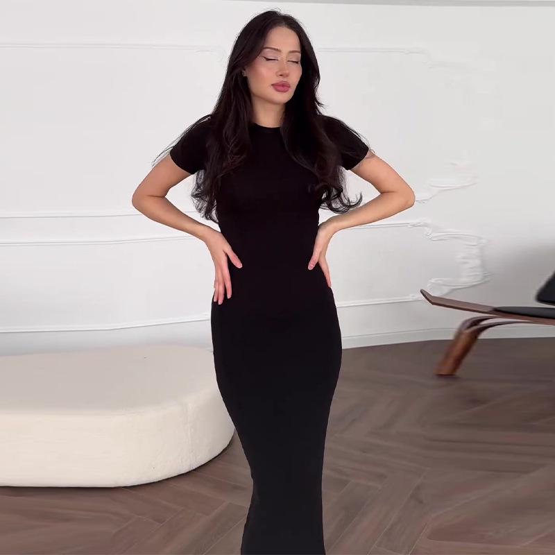 2024 Summer Women's Solid Color Slim Fit Hip-Hugging Long Dress
