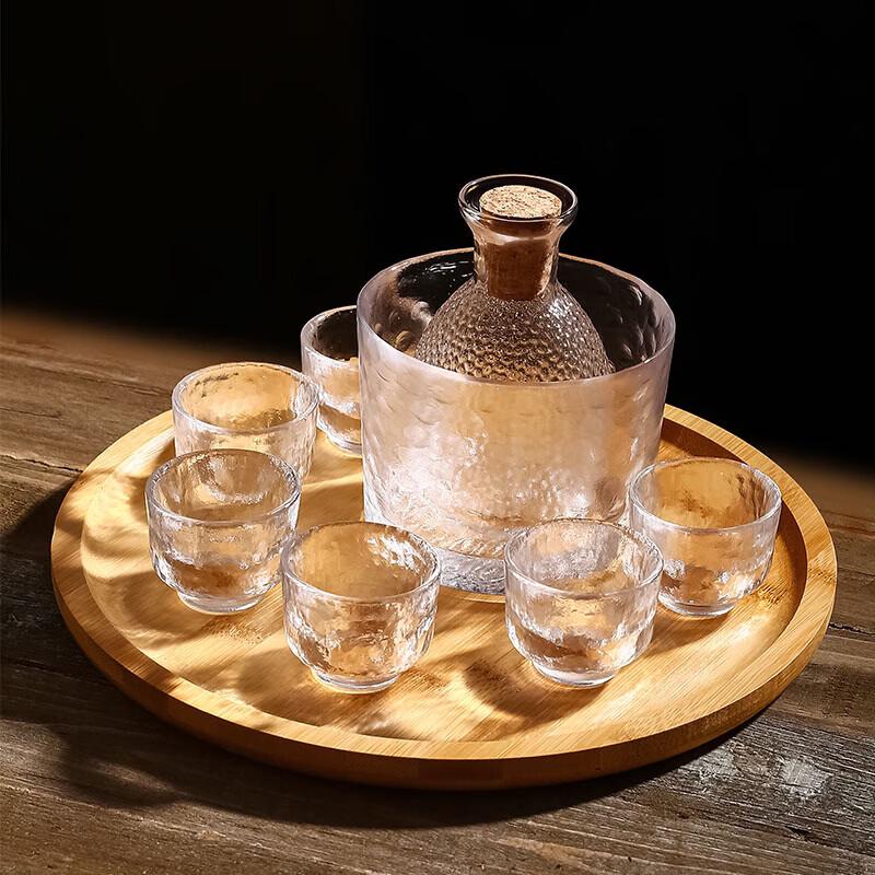Chixing Er'ma Tavern Hammered Glass Sake Set