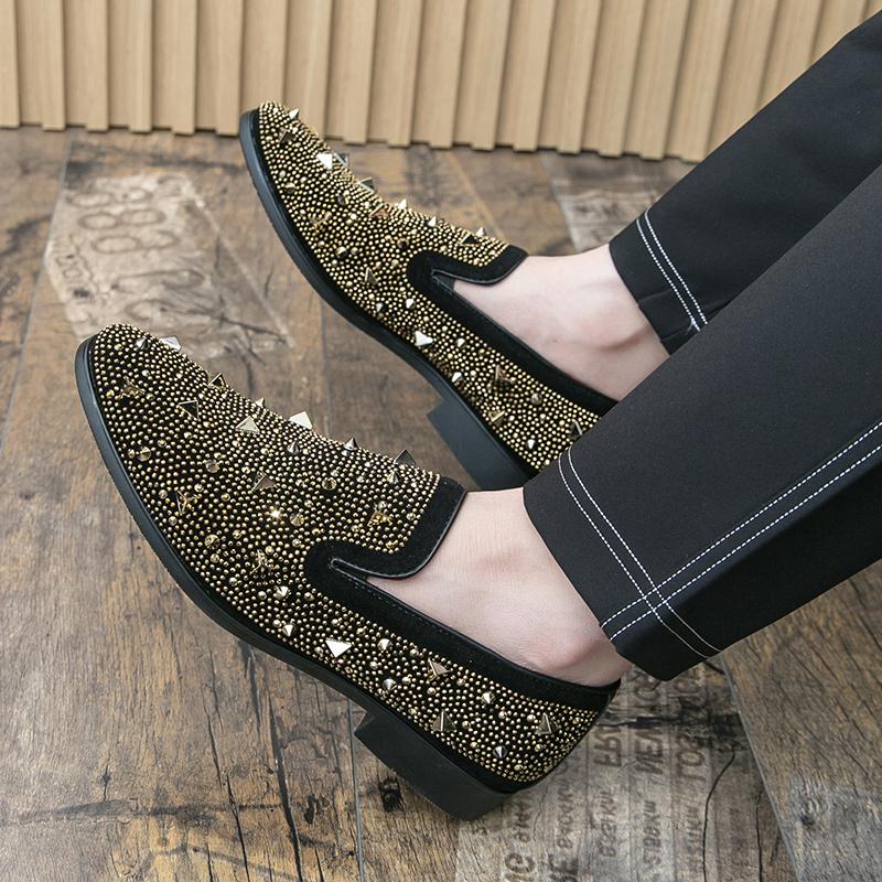 Fashion Size 38-47 Classic Men Loafers Lightweight Comfortable Fashionable Small Leather Shoes for Men European Classic Business Shoes