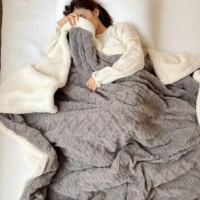 Office Shawl Air Conditioning Small Blanket Thickened Coral Velvet Flannel Lamb Wool Blanket Nap Sofa Cover Blanket