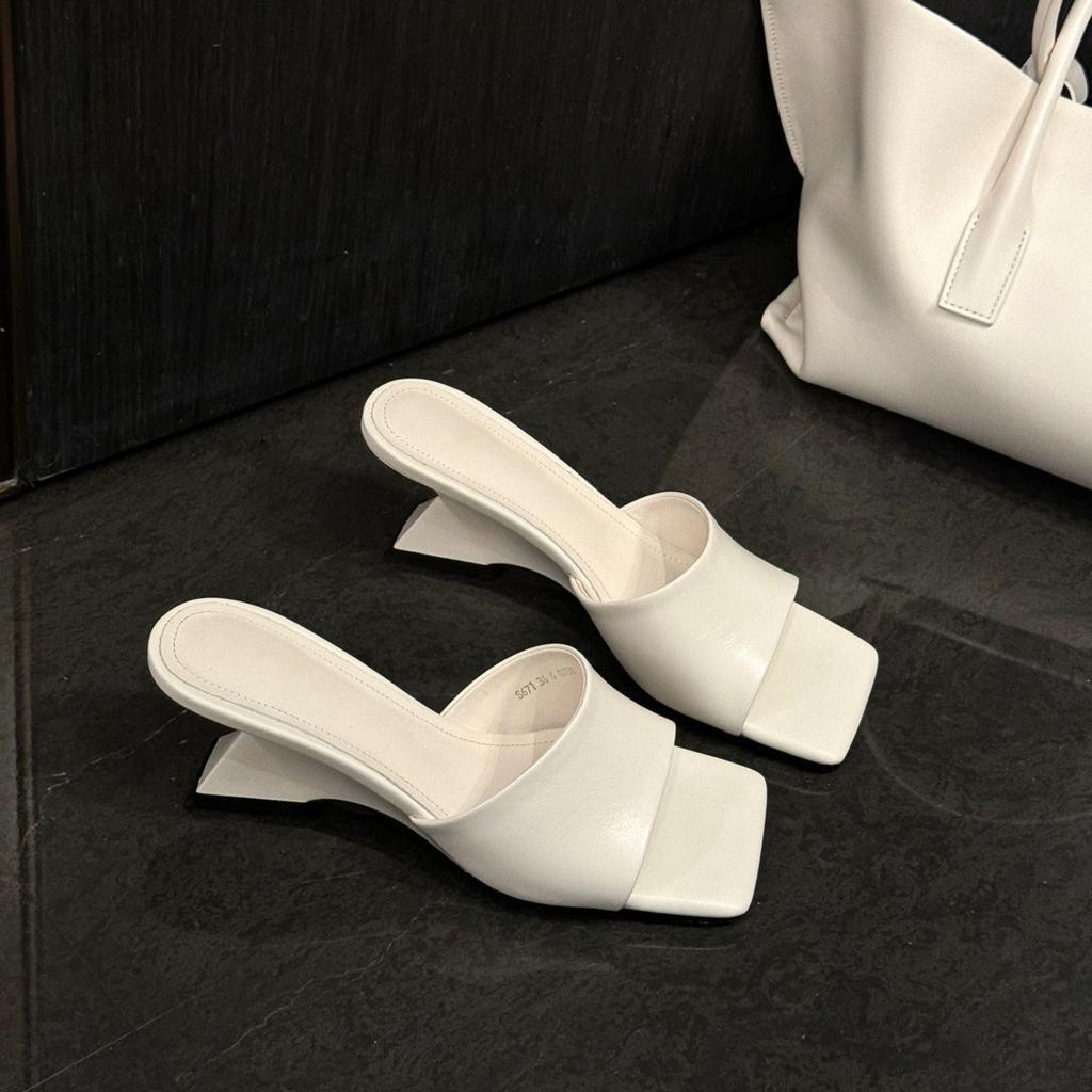 Square head special-shaped heel wedge sandals temperament sandals 2025 open-toed high-end cool slippers wear one-word slippers women