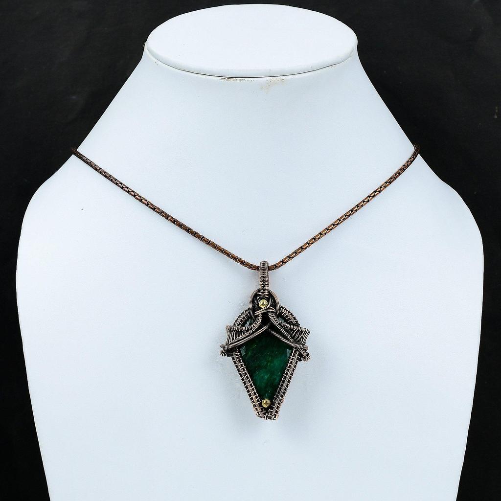 Beautiful Lab-created Emerald Gemstone Copper Wire Wrap Handmade Pendant Jewelry Gift For Love