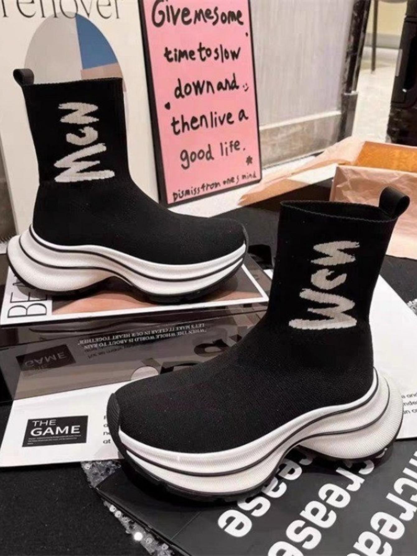 

Женские дышащие ботинки 2024 года, лето и осень, новая сетевая распродажа, трикотажные высокие повседневные спортивные эластичные короткие ботинки 40 чёрный