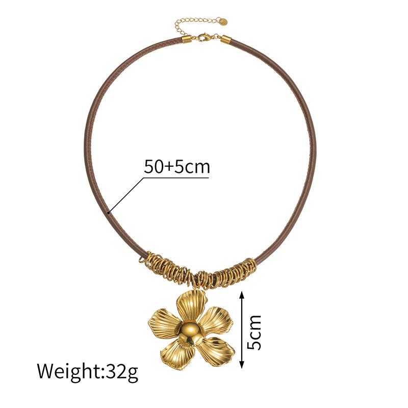 Douyin Retro Lederband Halskette mit Blumenanhänger und 18 Karat Gold Millard für Herbst-/Winterpullover