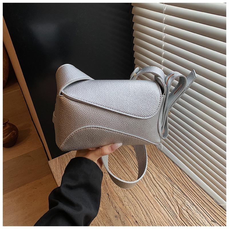 Small Bags Women's Summer Versatile New Fashion Shoulder Bags Are Now Popular Small Square Bags