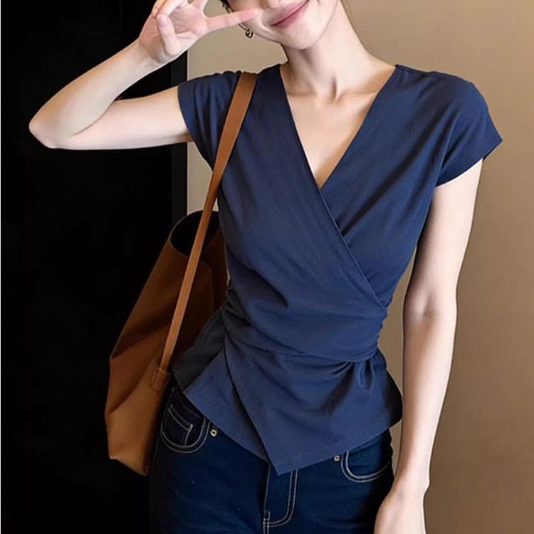 French-style V-neck Short-sleeve Shirt for Women, New Summer Waist-cinching Design, Niche, High-end Cropped Top