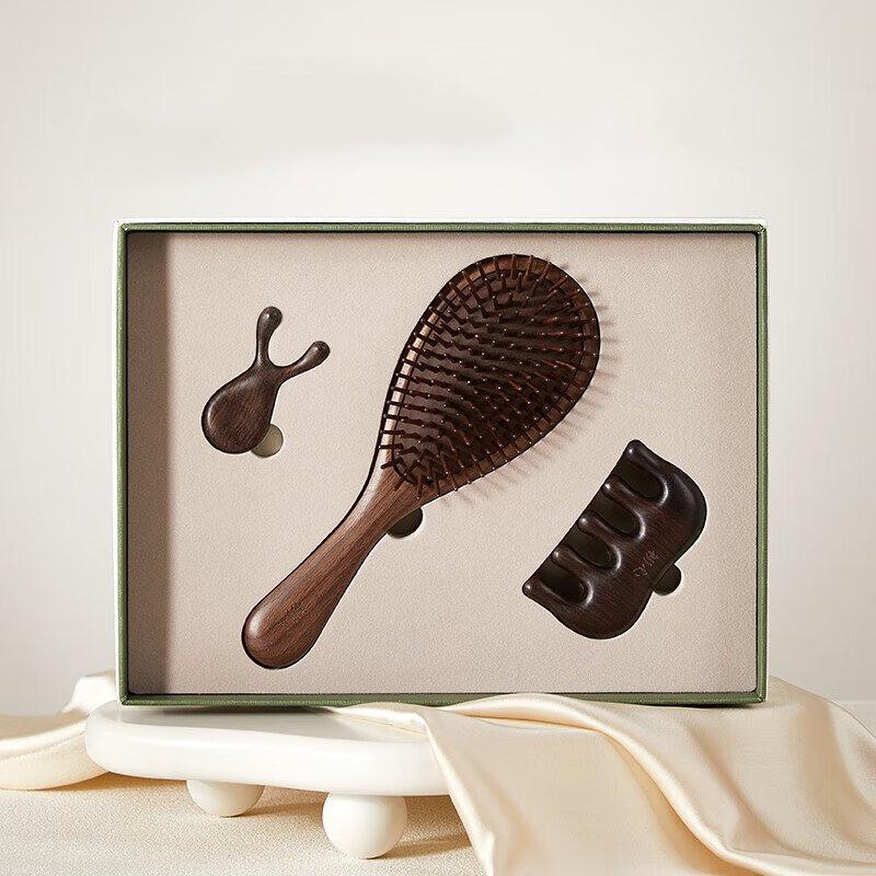 

Natural Ox Horn Wellness Comb & Gua Sha 3-Piece Set
