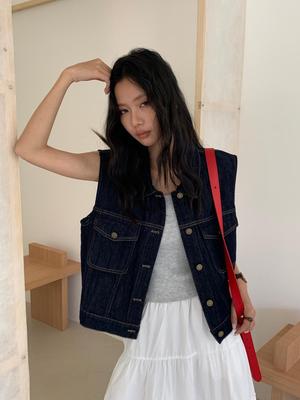 Topy – Vesty