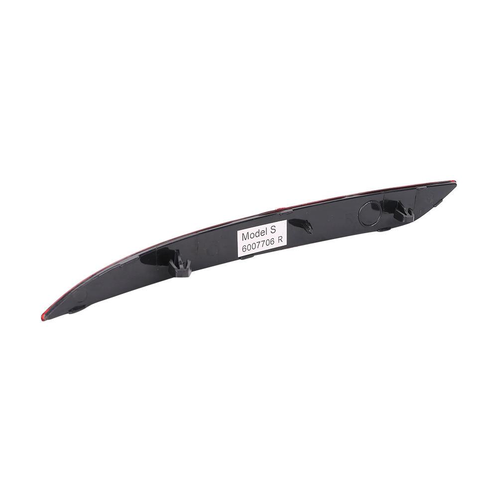 Rear Bumper Reflector Right Side OE 6007706-00-D for Tesla Model S 2016-2021 Red Reflective Strip Auto Body Replacement Parts