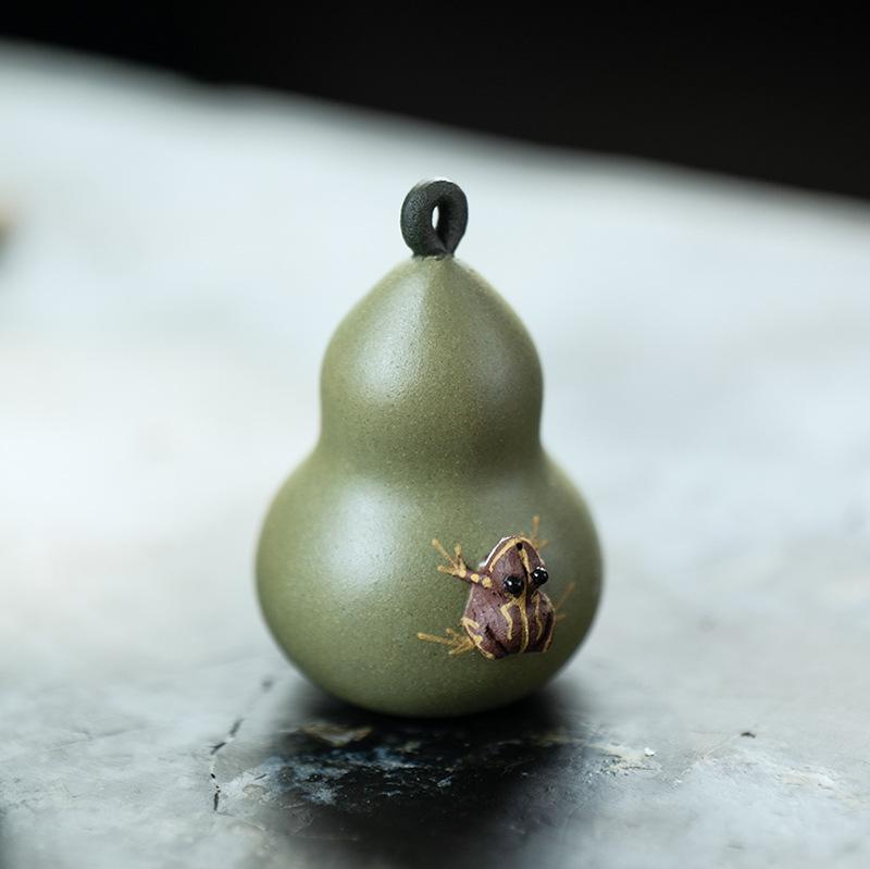 Yixing Zisha Water Spraying Frog Gourd Tea Pet Vintage Tea Sculpture Tea Figurine Play Toys Tea Statue Ornaments Supplies Craft