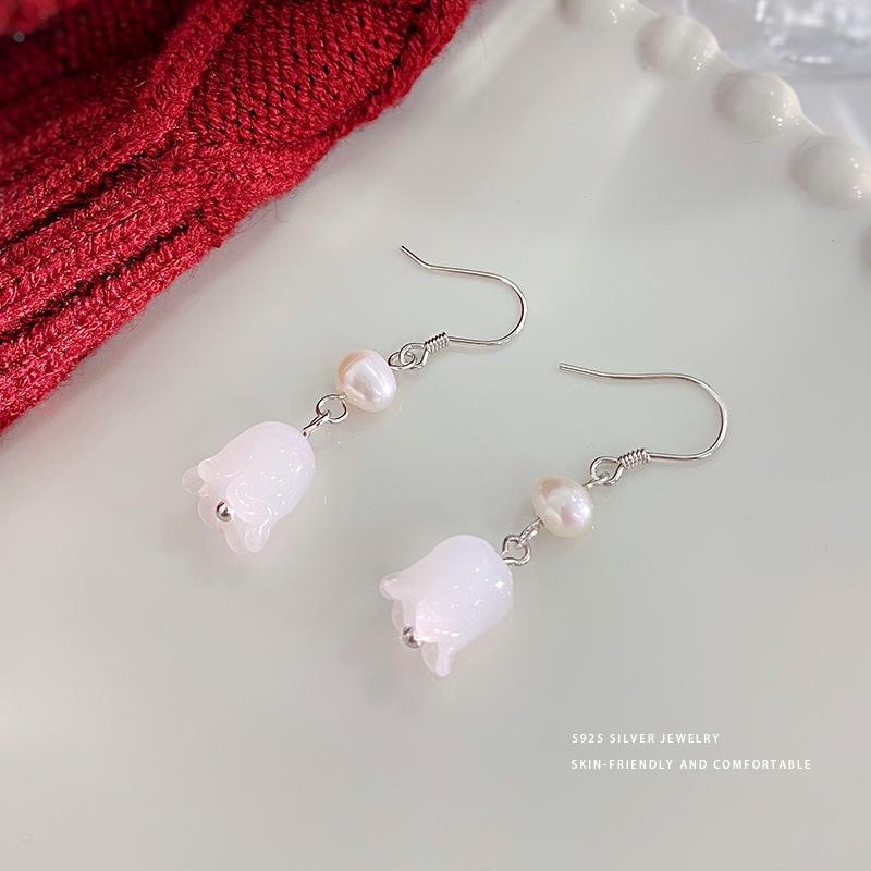 

Серьги с жемчугом «Лилия долины» — это свежие и элегантные новые легкие роскошные серьги высокого класса в китайском стиле для года рождения