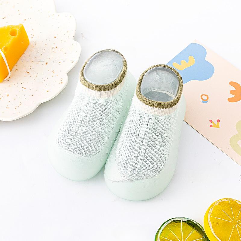 Primăvară și vară Pantofi pentru copii mici, anti-alunecare, plasă pentru bebeluși, respirabili, pentru interior, cu fundul moale, pantofi pentru copii, șosete.